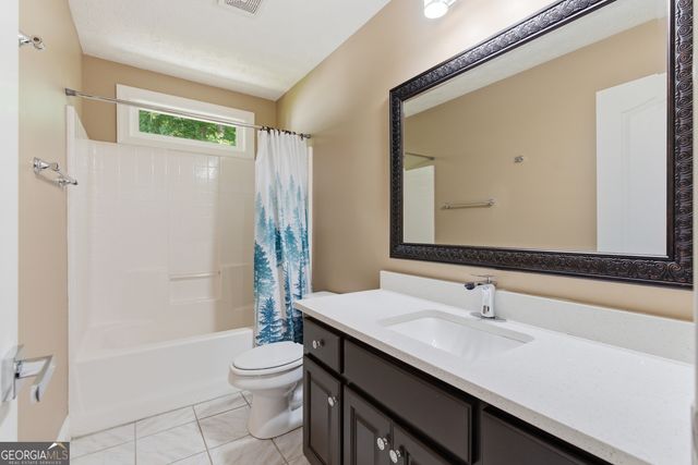 4583 Blooming Way, Flowery Branch, GA 30542