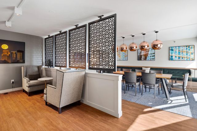 433 S 7th Street 1814, Minneapolis, MN 55415