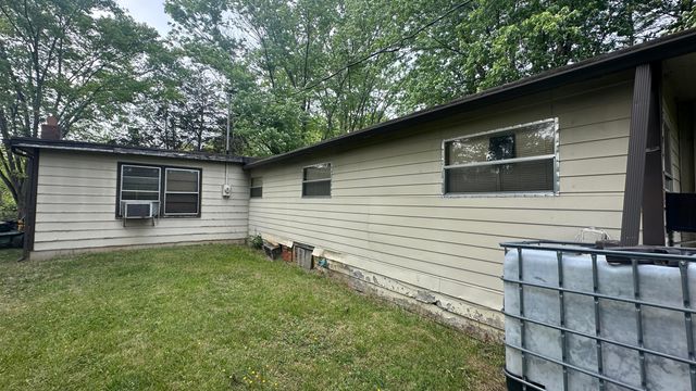 949 Roy RD, Troutville, VA 24175