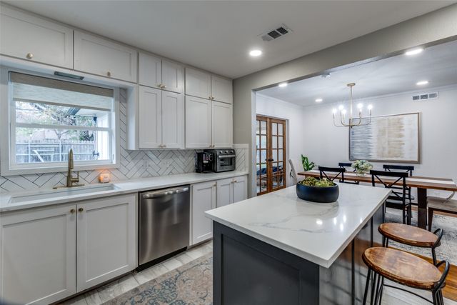 3715 Clover Lane, Dallas, TX 75220