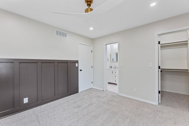 11018 W Shade Ct, Wichita, KS 67212