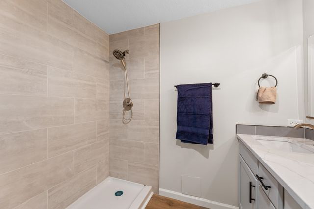 11018 W Shade Ct, Wichita, KS 67212