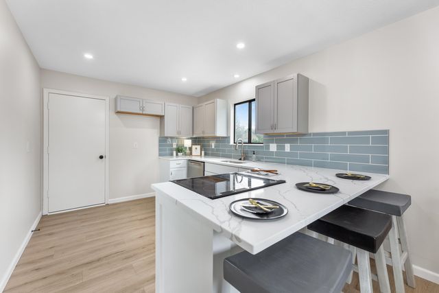 11018 W Shade Ct, Wichita, KS 67212