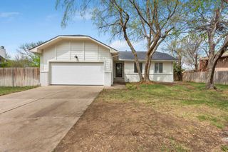 11018 W Shade Ct, Wichita, KS 67212