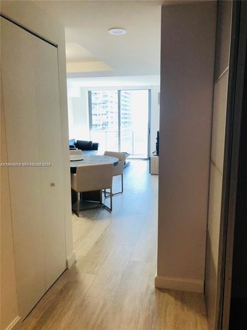 45 SW 9th St 2004, Miami, FL 33130