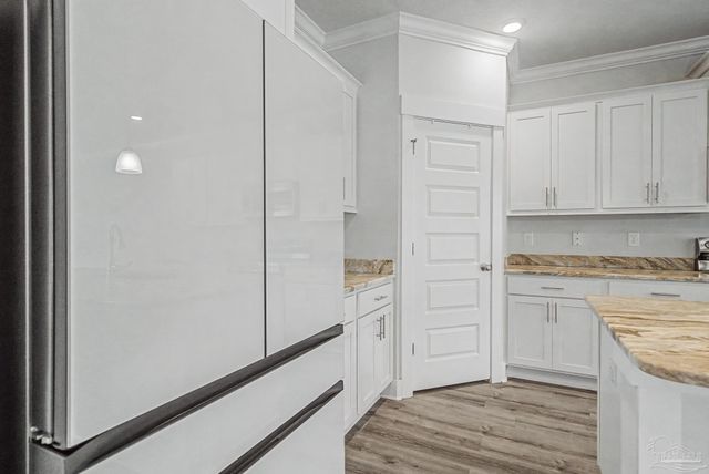 382 Tybrisa Ct, Cantonment, FL 32533