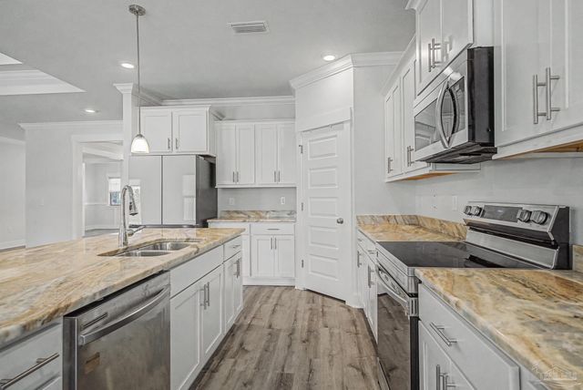 382 Tybrisa Ct, Cantonment, FL 32533