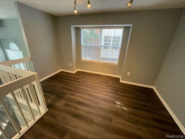 1530 MARYLAND CLUB Drive, Royal Oak, MI 48067