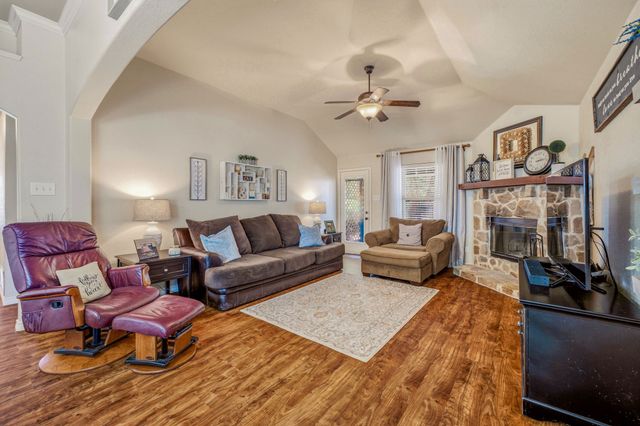 200 Jacinth Lane, Granbury, TX 76049