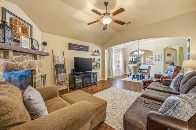 200 Jacinth Lane, Granbury, TX 76049