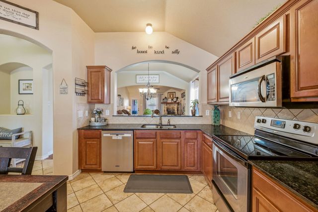 200 Jacinth Lane, Granbury, TX 76049