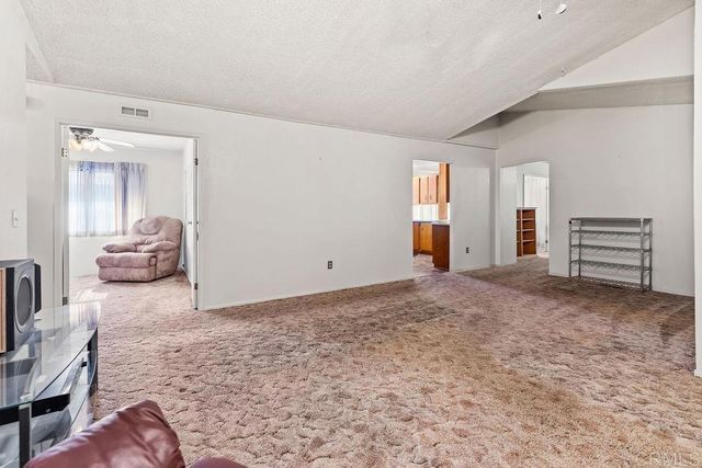 11949 Riverside Dr. 36, Lakeside, CA 92040