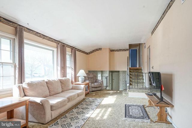 225 DRAKE RD, Cherry Hill, NJ 08034