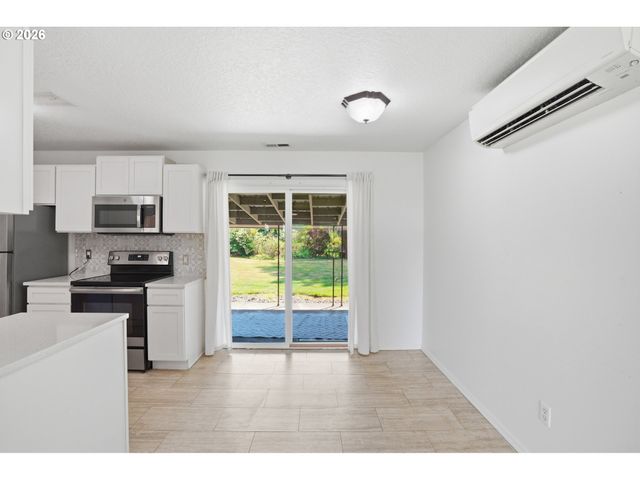 144 Ne 139TH Ave, Portland, OR 97230