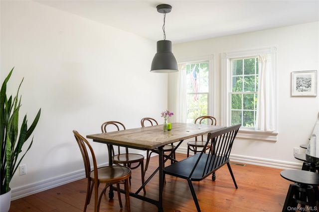 185 Maiden Lane, Mattituck, NY 11952