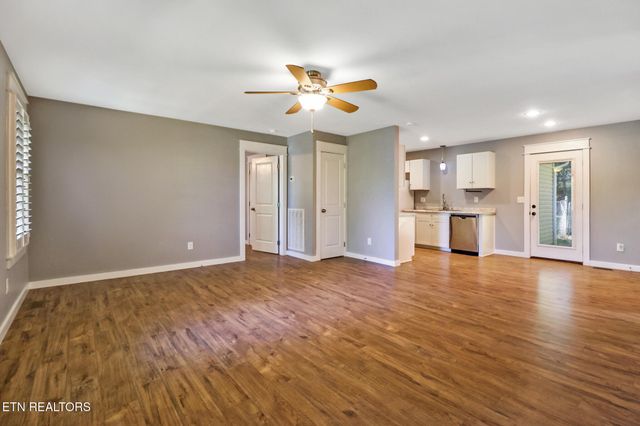 198 Orange Circle, Crossville, TN 38555