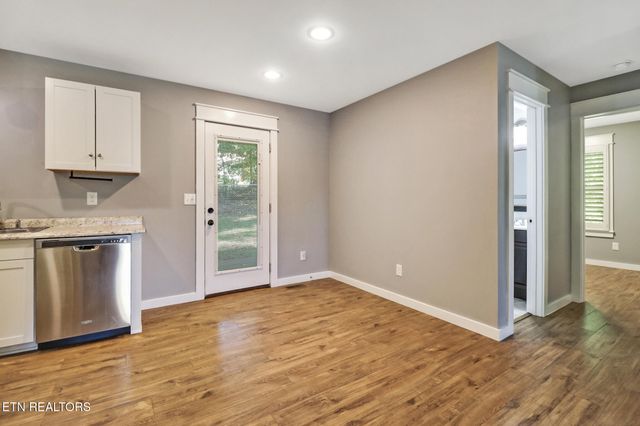198 Orange Circle, Crossville, TN 38555