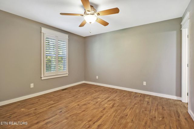 198 Orange Circle, Crossville, TN 38555