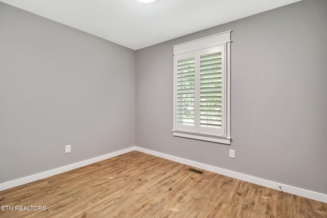 198 Orange Circle, Crossville, TN 38555