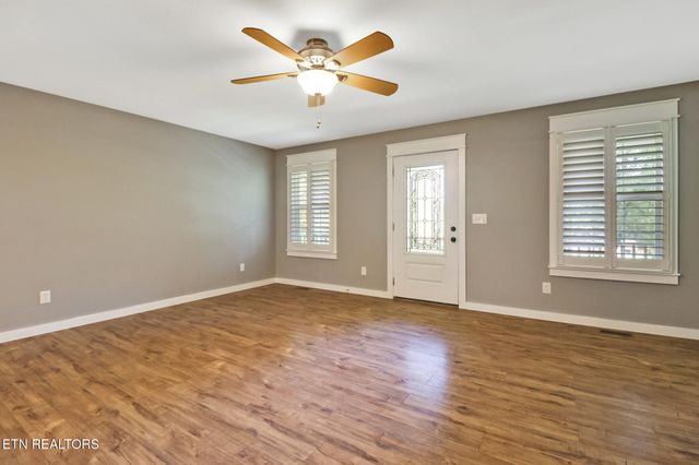 198 Orange Circle, Crossville, TN 38555