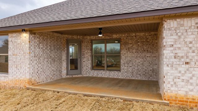 71 Corniche Cove, Maumelle, AR 72113