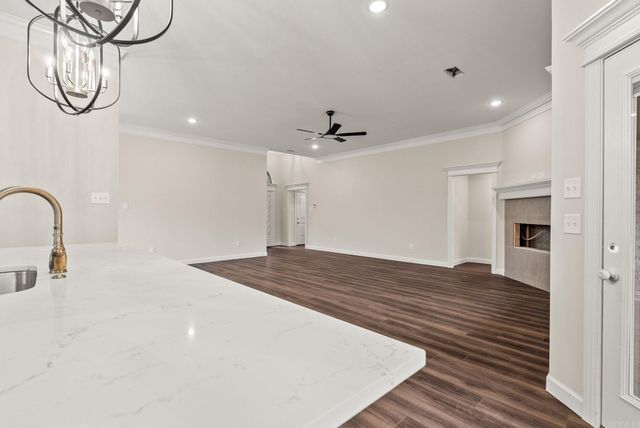 71 Corniche Cove, Maumelle, AR 72113