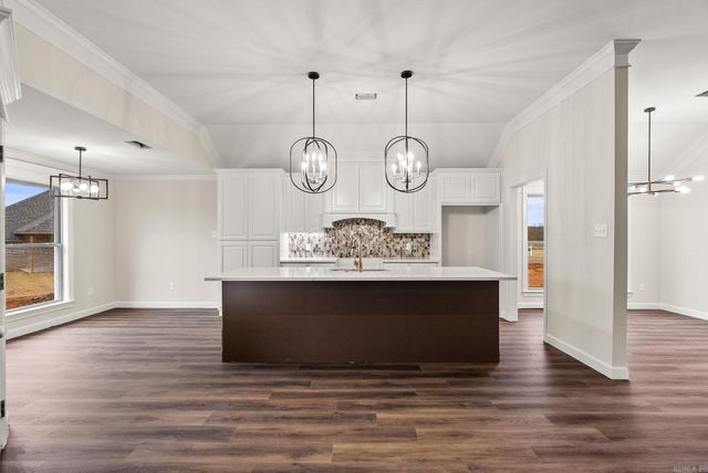 71 Corniche Cove, Maumelle, AR 72113