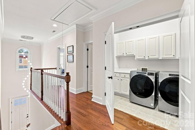 6831 Louisburg Square Lane, Charlotte, NC 28210
