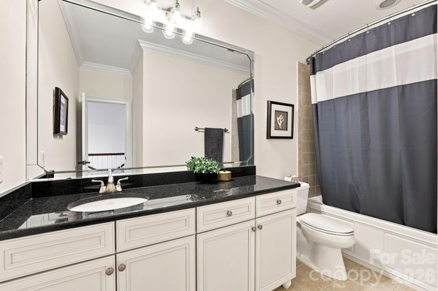 6831 Louisburg Square Lane, Charlotte, NC 28210