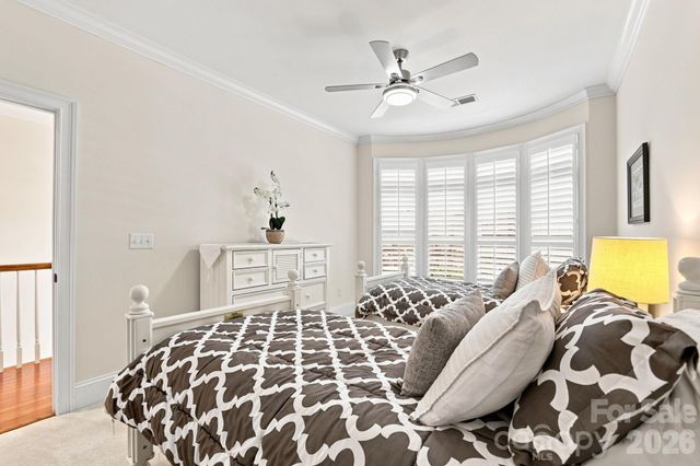 6831 Louisburg Square Lane, Charlotte, NC 28210