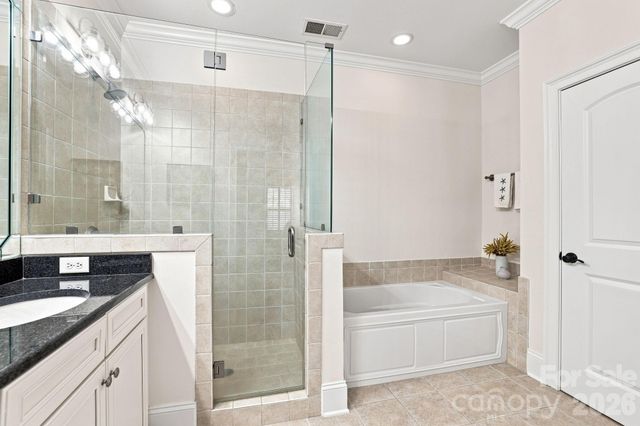 6831 Louisburg Square Lane, Charlotte, NC 28210