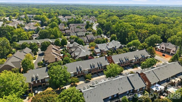 6831 Louisburg Square Lane, Charlotte, NC 28210