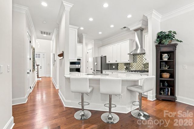 6831 Louisburg Square Lane, Charlotte, NC 28210