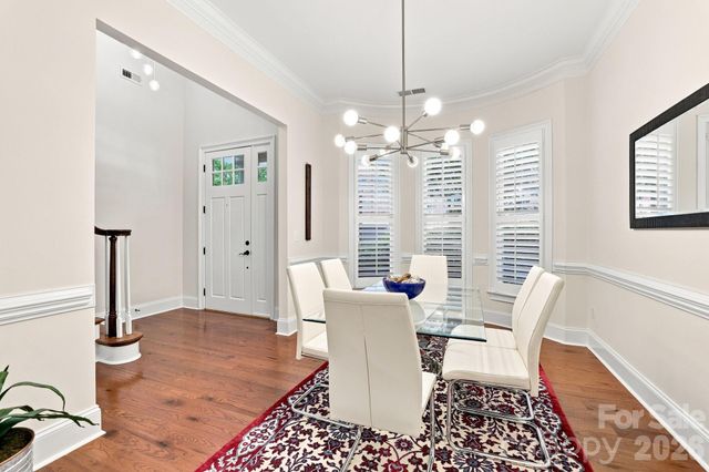 6831 Louisburg Square Lane, Charlotte, NC 28210