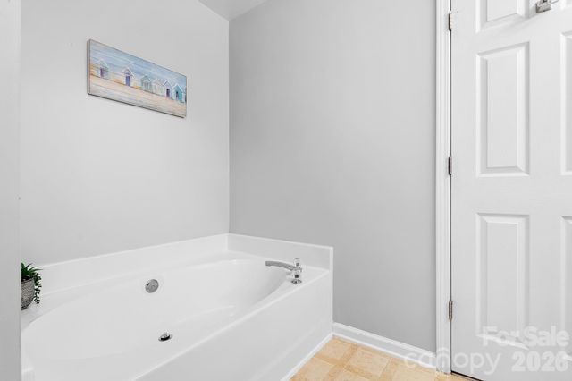 17640 Caldwell Track Drive, Cornelius, NC 28031