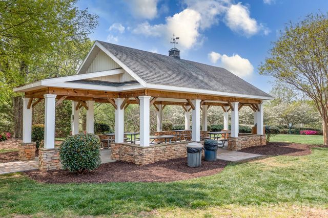 17640 Caldwell Track Drive, Cornelius, NC 28031