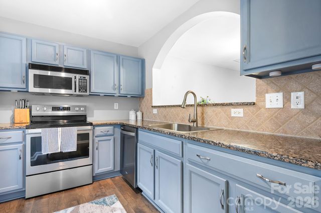 17640 Caldwell Track Drive, Cornelius, NC 28031