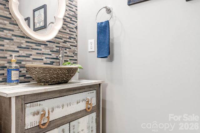 17640 Caldwell Track Drive, Cornelius, NC 28031