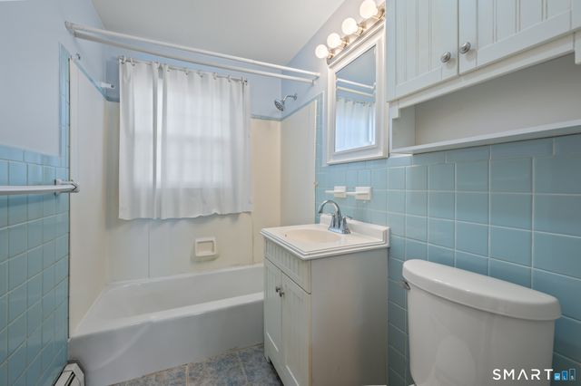 1250 Farmington Avenue APT C, Farmington, CT 06032