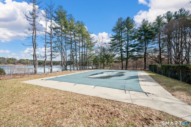 1250 Farmington Avenue APT C, Farmington, CT 06032