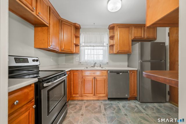 1250 Farmington Avenue APT C, Farmington, CT 06032