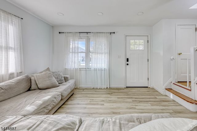 22 Wanaque Ave, Wanaque Boro, NJ 07420