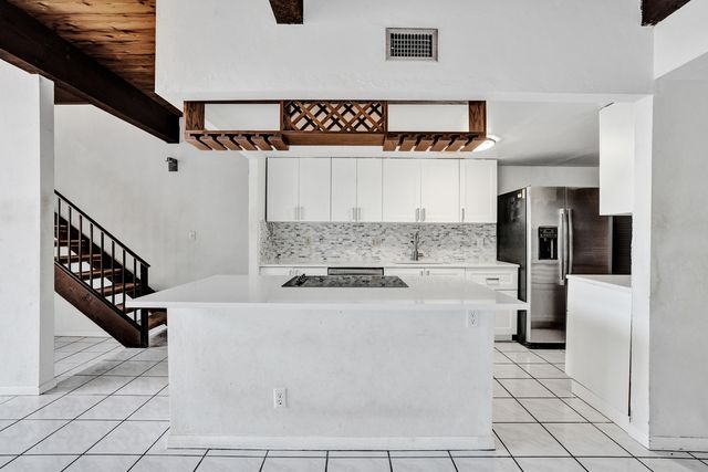 731 E COCO PLUM Circle 4, Plantation, FL 33324