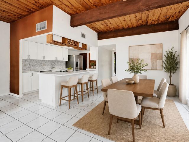 731 E COCO PLUM Circle 4, Plantation, FL 33324