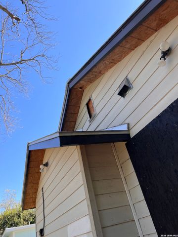 1011 Center St, San Antonio, TX 78202