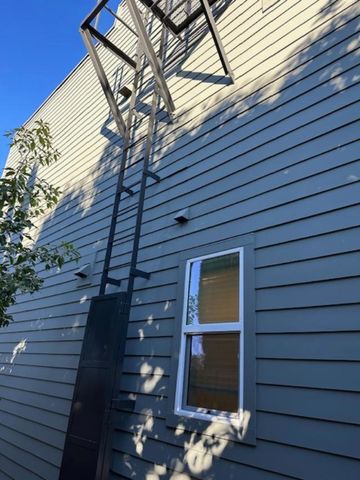 9423 N Sepulveda Boulevard 5, North Hills, CA 91343