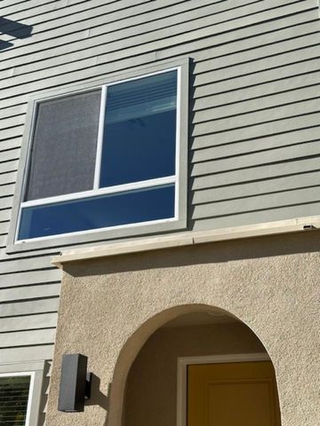 9423 N Sepulveda Boulevard 5, North Hills, CA 91343