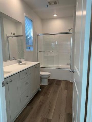 9423 N Sepulveda Boulevard 5, North Hills, CA 91343