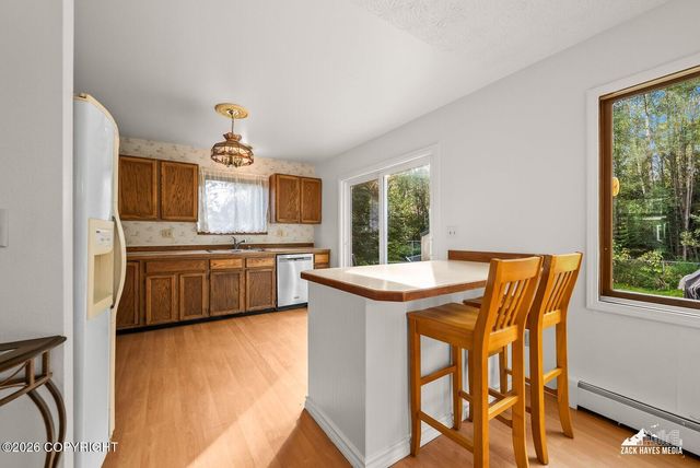 820 Woodmar Place, Anchorage, AK 99515