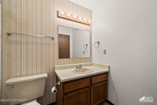 820 Woodmar Place, Anchorage, AK 99515